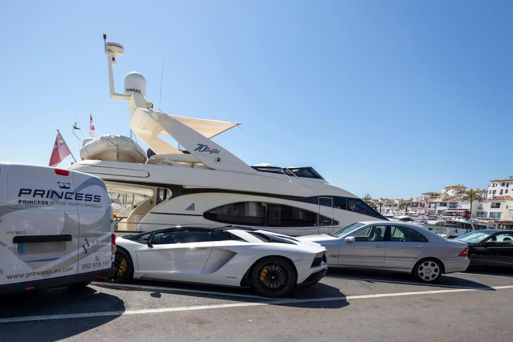 Luxury Sea View Puerto Banus Apartment Marbella Bagian luar foto